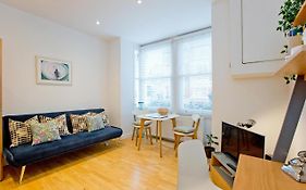 Cosy Highbury Fields One Bedroom Apartment